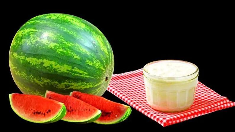 Watermelon and kefir for weight loss. 